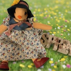 SPRING HAND MADE COTTAGE CHIC SPRING DUCK WITH FANCY RED SHOES. HAND CRAFTED